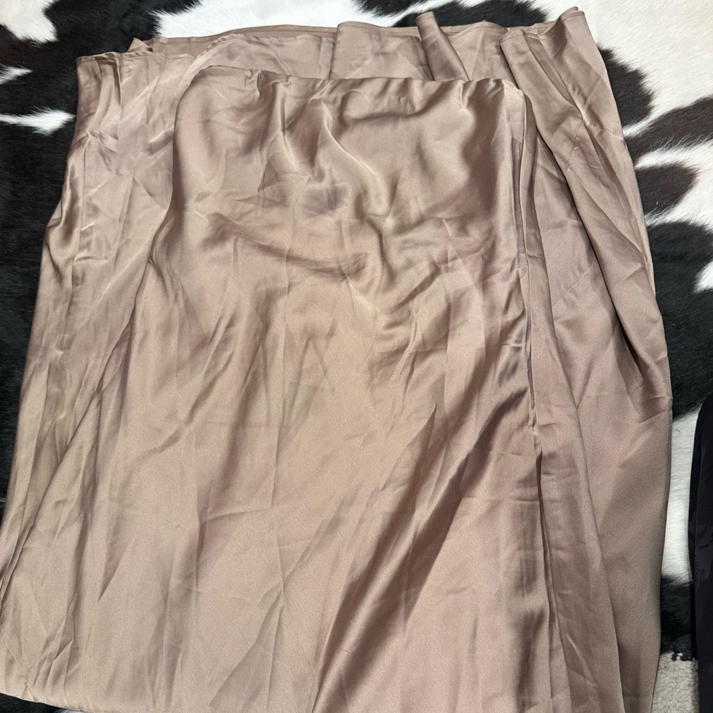 NWOT SHOW ME YOUR MUMU-Taylor Tube Maxi Dress Color Champagne Luxe Satin Size: L - Picture 7 of 8